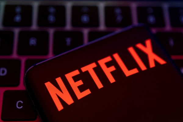 Netflix: o que muda com a cobrança pelo compartilhamento de senhas - BBC  News Brasil