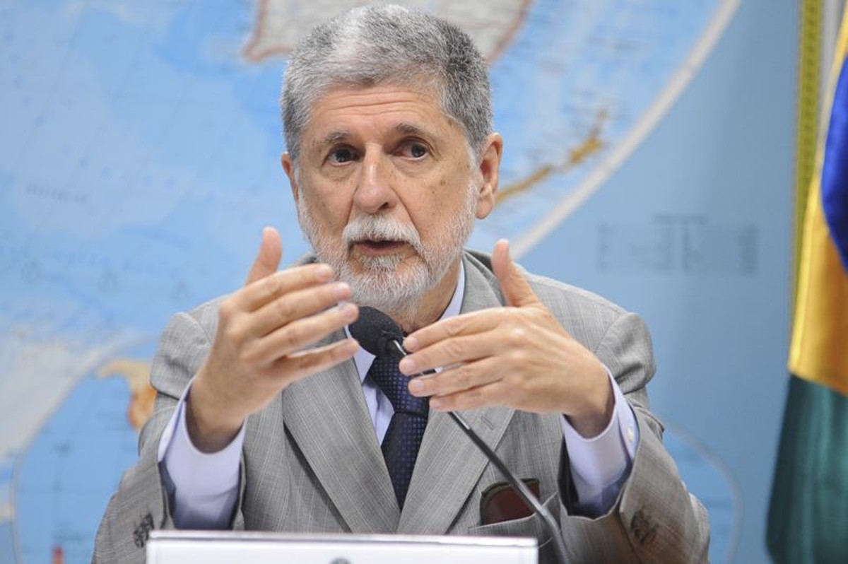 Amorim se reúne com Maduro em Caracas e vai falar com a oposição em seguida