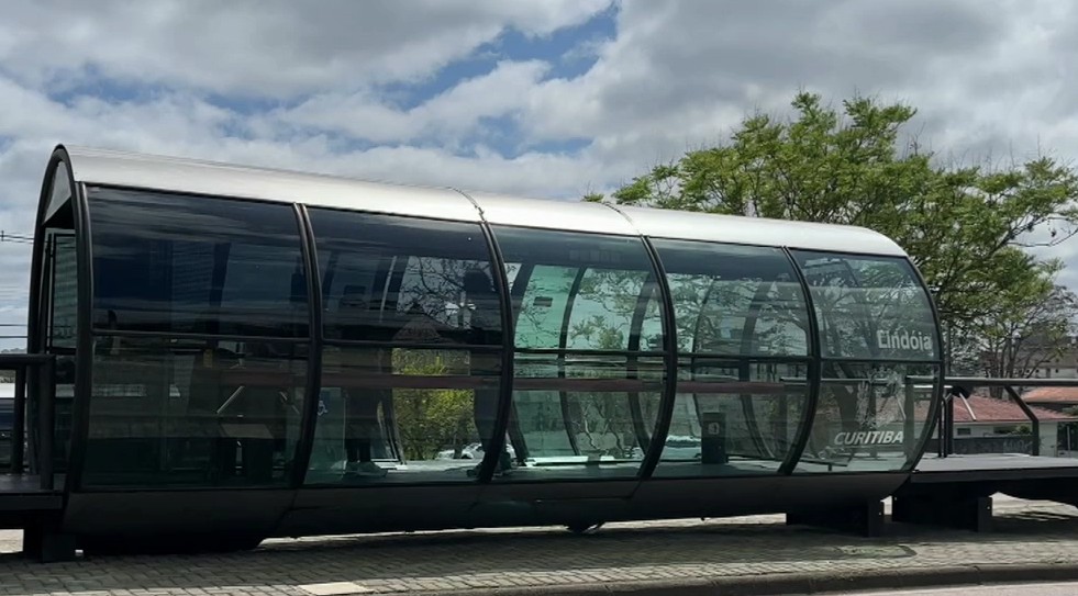 Cobrador de ônibus é agredido e roubado enquanto trabalhava em Curitiba