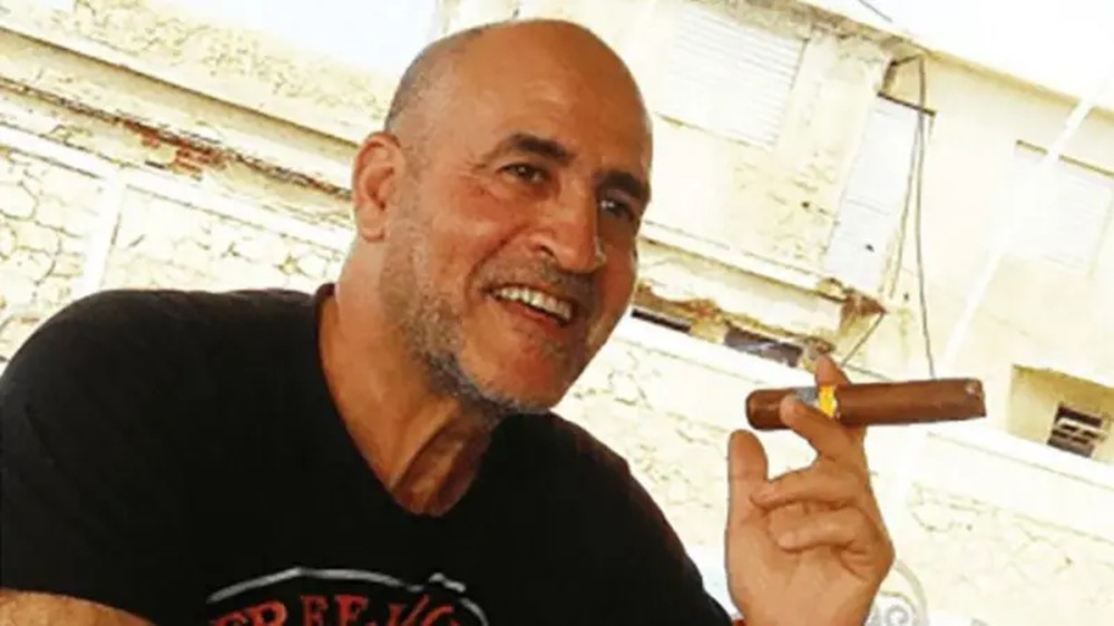 Recrutador de modelos com vínculos a Jeffrey Epstein é encontrado morto em Paris