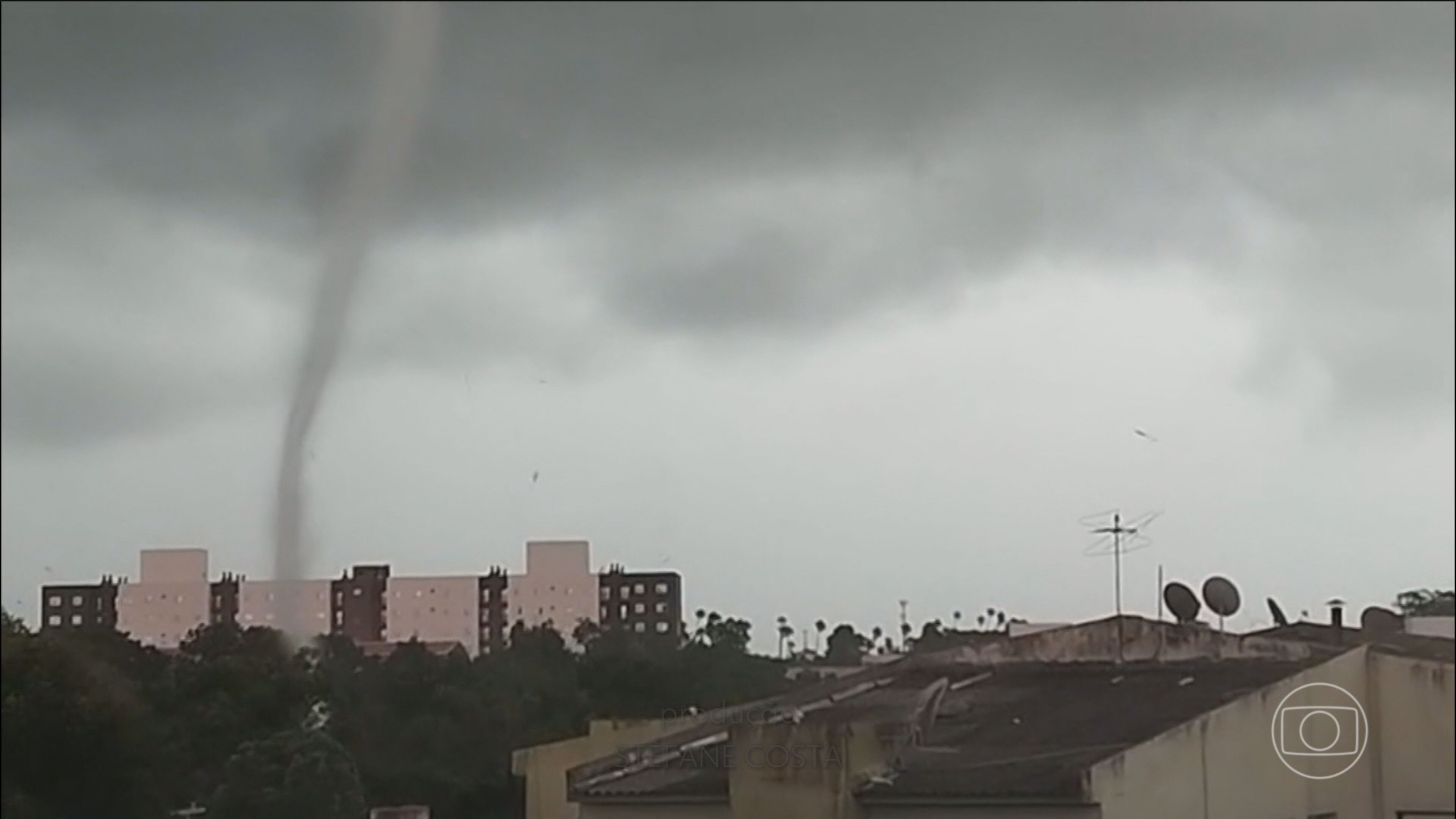 Tornado provoca destruição em Pelotas, no Rio Grande do Sul
