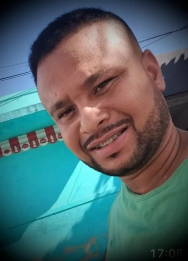 Suspeitos encapuzados matam homem a tiros e atingem companheira durante suposto assalto em Iati