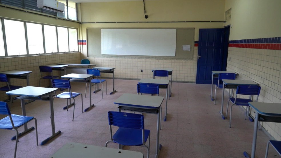 Governo prorroga suspensão de aulas presenciais para educação infantil e  ensino fundamental em Pernambuco | Educação em Pernambuco | G1