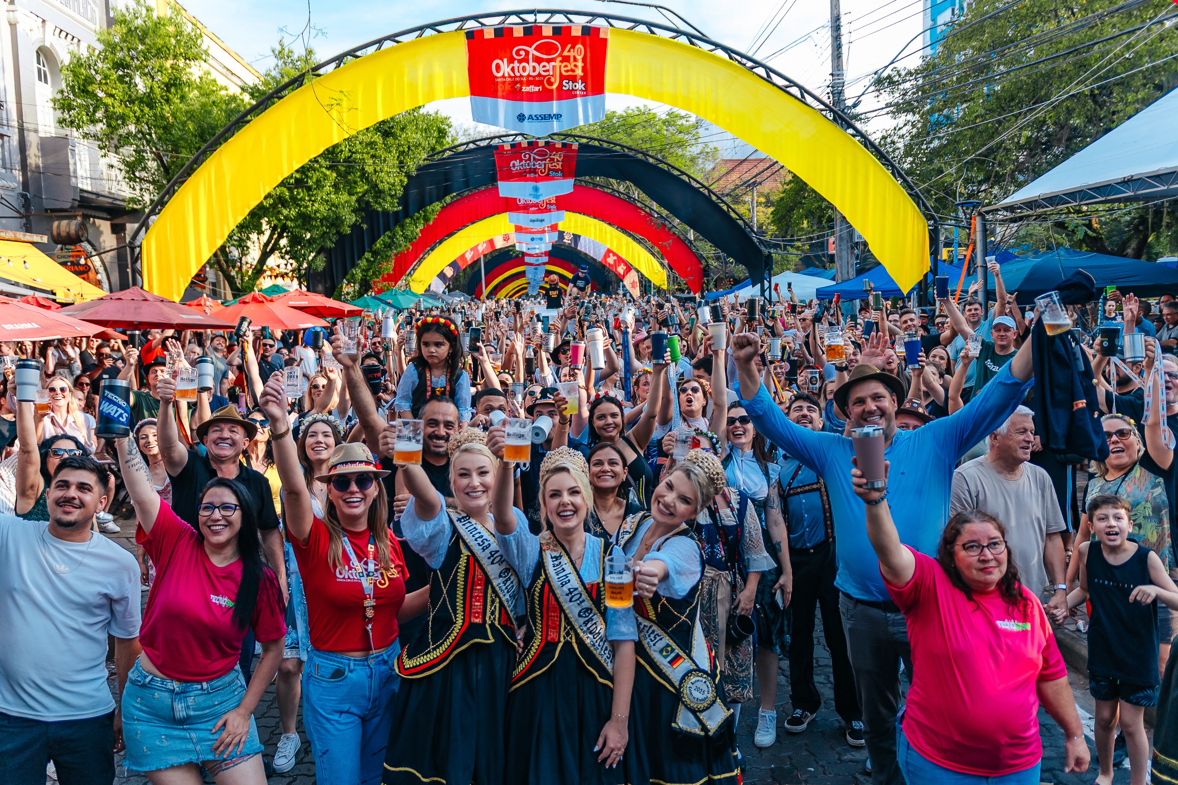 Mais de 10 dias de festa, 400 mil visitantes e shows nacionais: o que saber sobre a Oktoberfest de Santa Cruz que começa nesta quinta