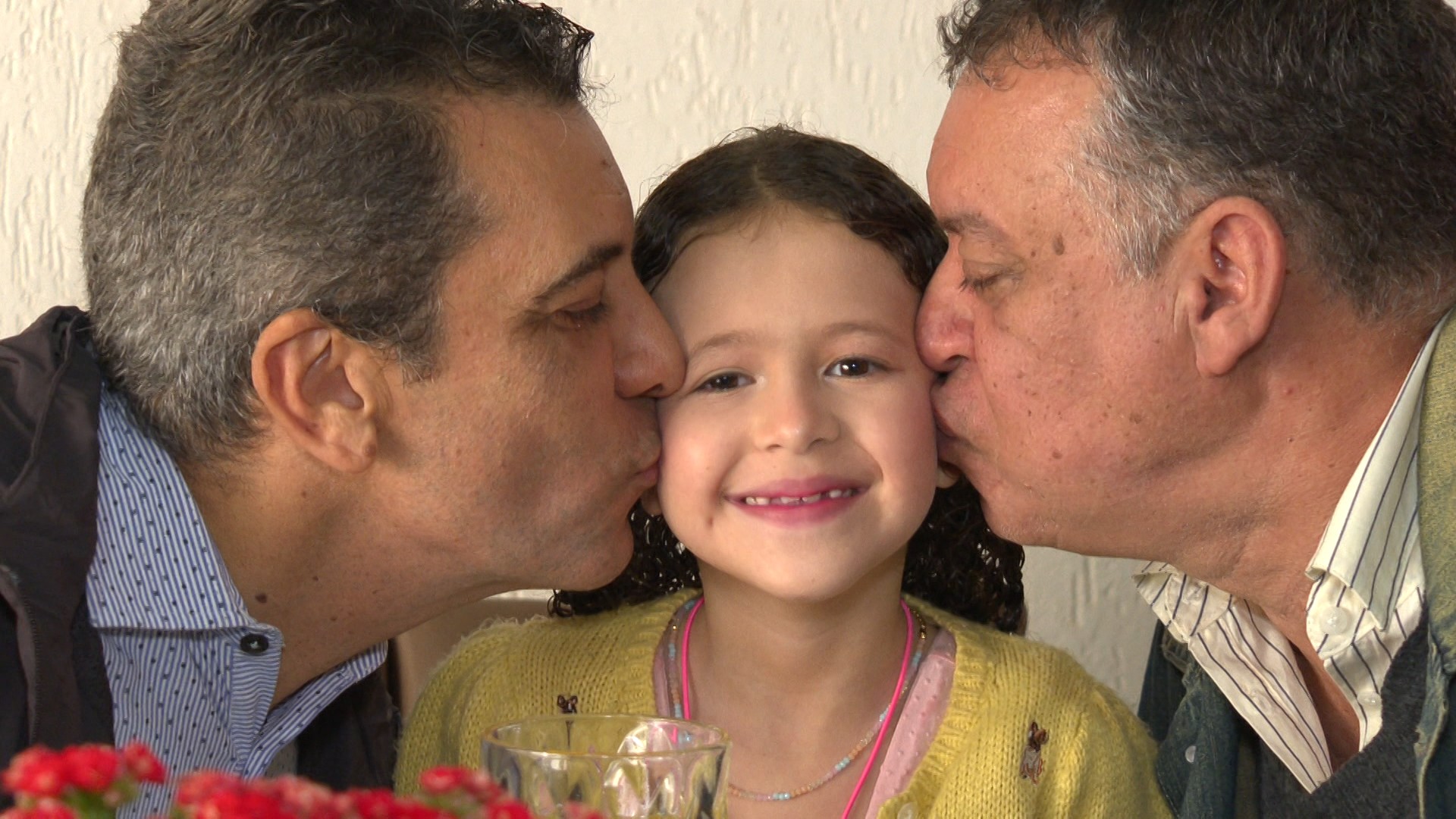 'Somos uma família': casal gay esperou 19 anos por casamento em cartório no interior de SP