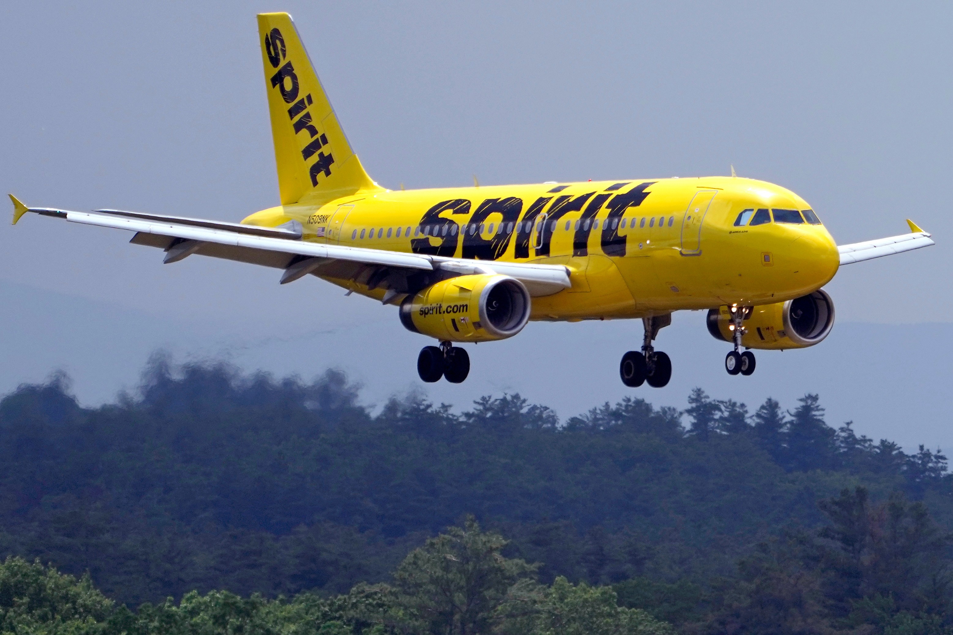 Após cancelar voos e encerrar operações, Spirit diz que maioria dos clientes foi reembolsada