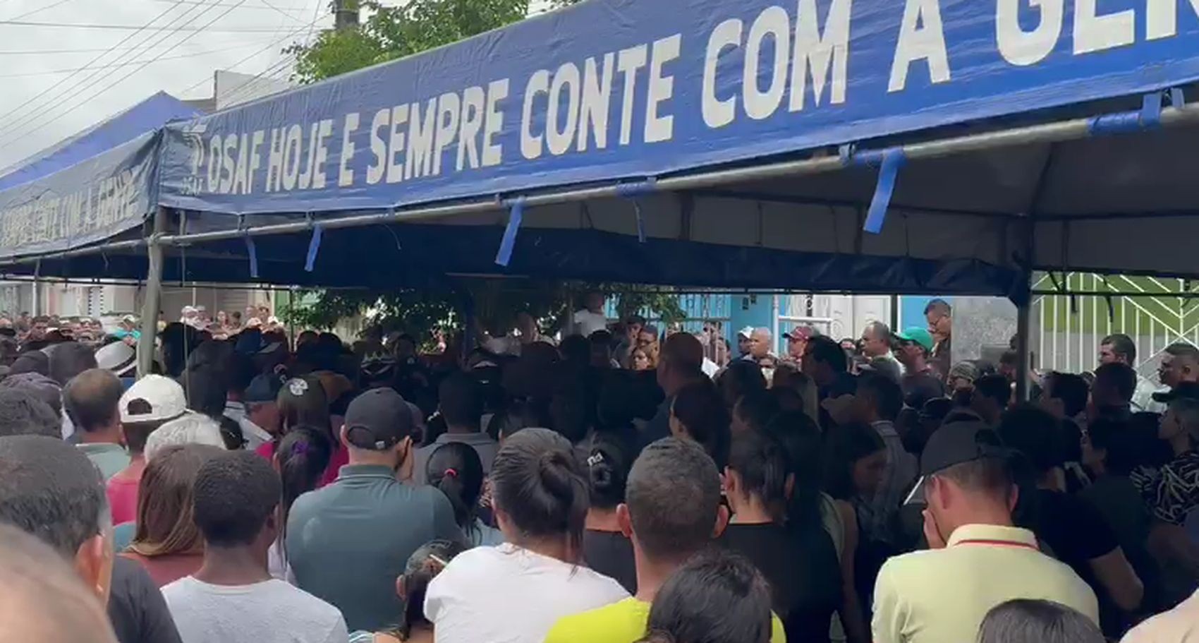 Corpo de vereador de Frei Paulo morto em acidente na BR-235 é sepultado