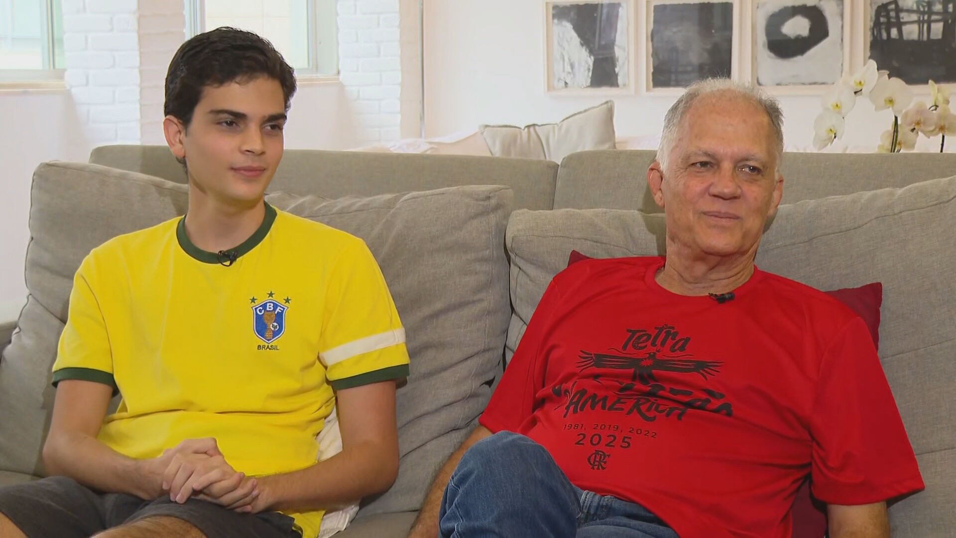 Pai viu os cinco títulos do Brasil, e filho nunca comemorou uma Copa: dupla torce por conquista inédita juntos