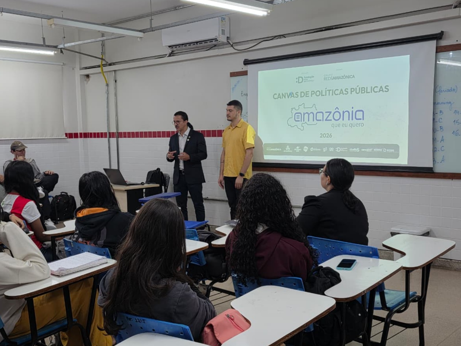 Estudantes de Rio Branco discutem fake news e democracia digital em atividade do Amazônia Que Eu Quero 