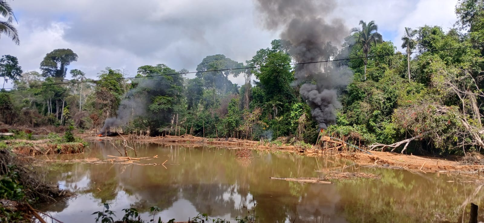 Operação combate garimpo ilegal em área ambiental no Pará