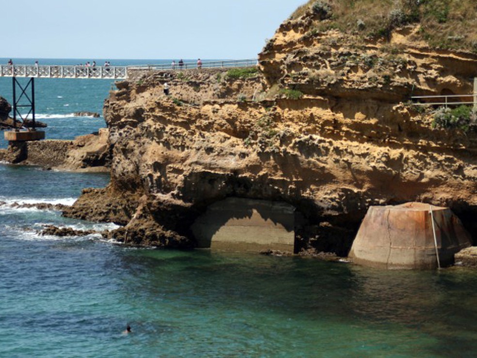 Erosão na costa de Biarritz, na França — Foto: Projeto Clamer e Agência Europeia de Meio Ambiente