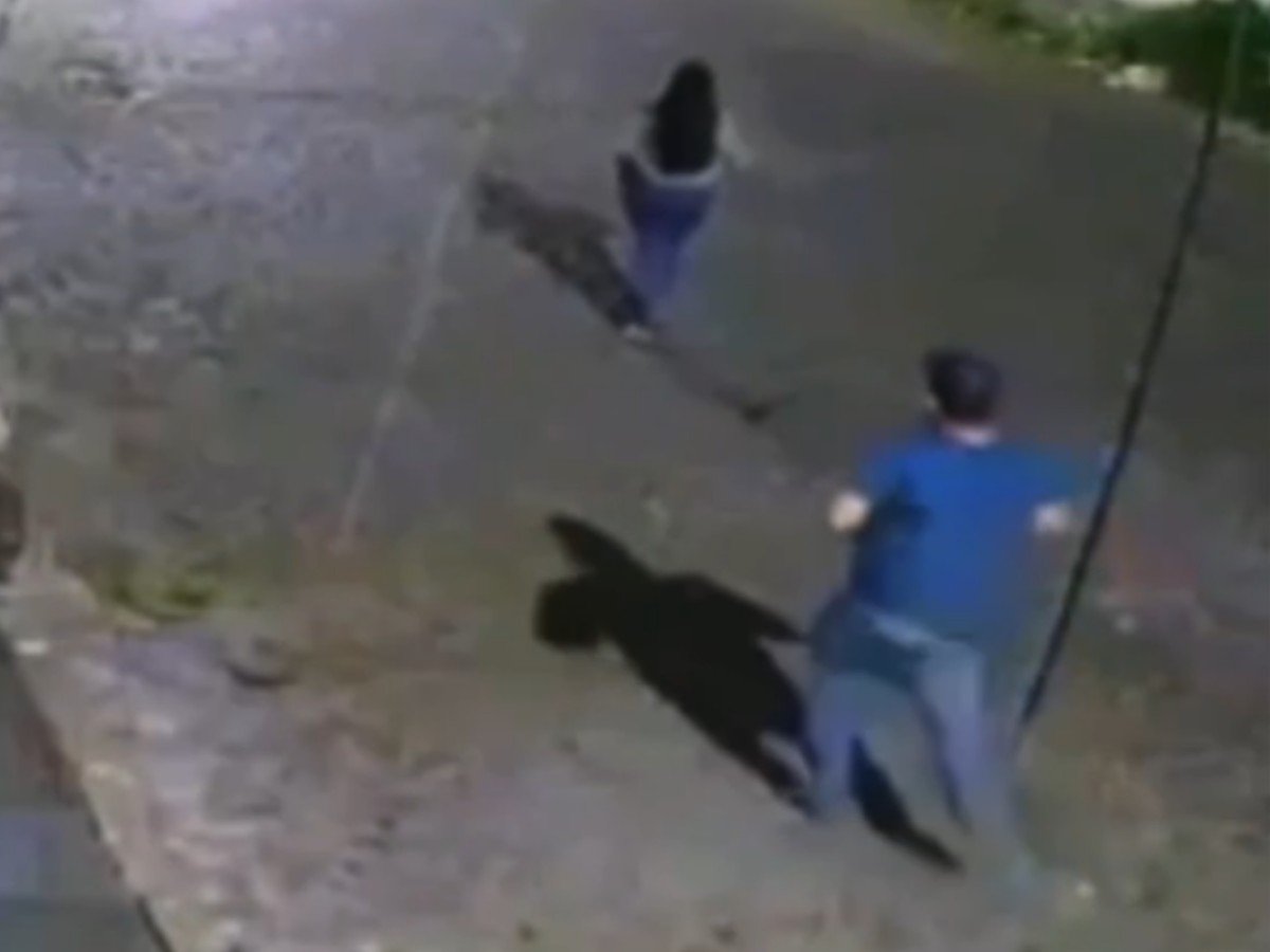 Homem armado com faca persegue ex-companheira e é detido em Caruaru; VÍDEO