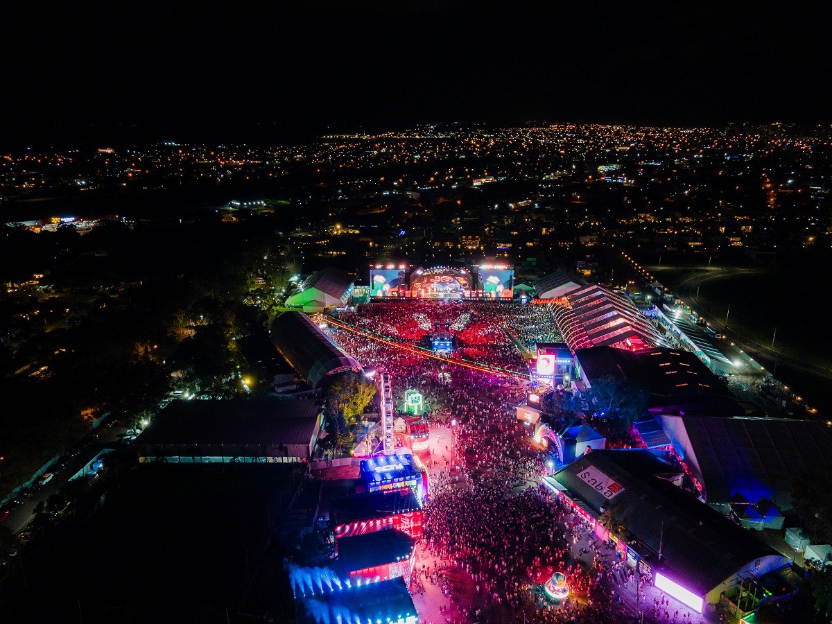 De palco a palco: quanto se anda no Planeta Atlântida? Fizemos o trajeto