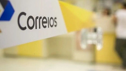 É #FAKE site que oferece milhares de vagas para contratação emergencial nos Correios e salário de até R$ 5,5 mil; trata-se de golpe - Empresa alerta que não está fazendo qualquer processo seletivo desse tipo. Página falsa faz vítima fornecer dados pessoais e transferir R$ 83,40; entenda.