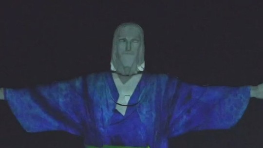 Cristo ‘veste’ hanbok para celebrar relações entre Brasil e Coreia do Sul