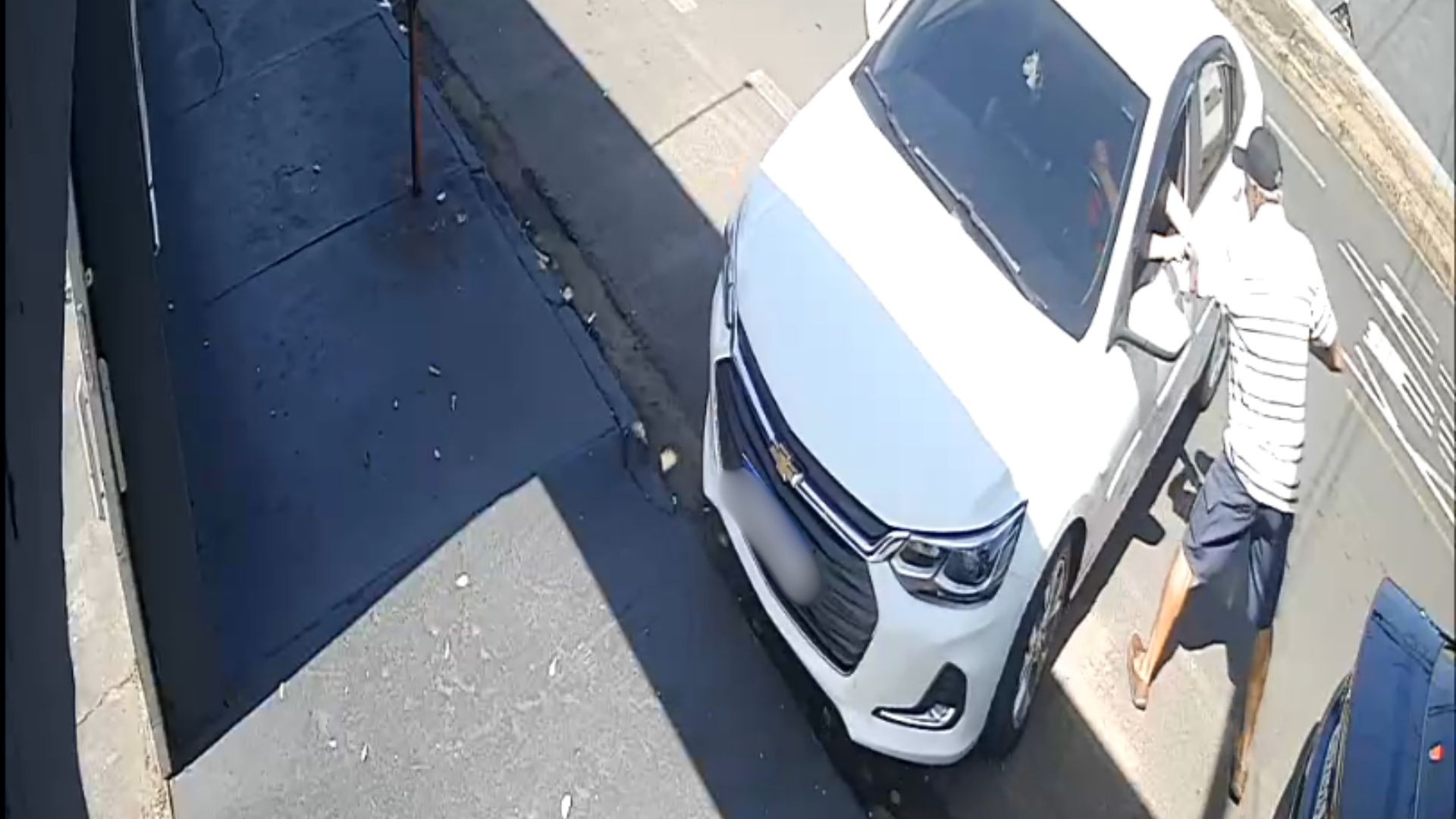 VÍDEO: Mulher é baleada por ex dentro do carro ao sair de boate em Uberlândia