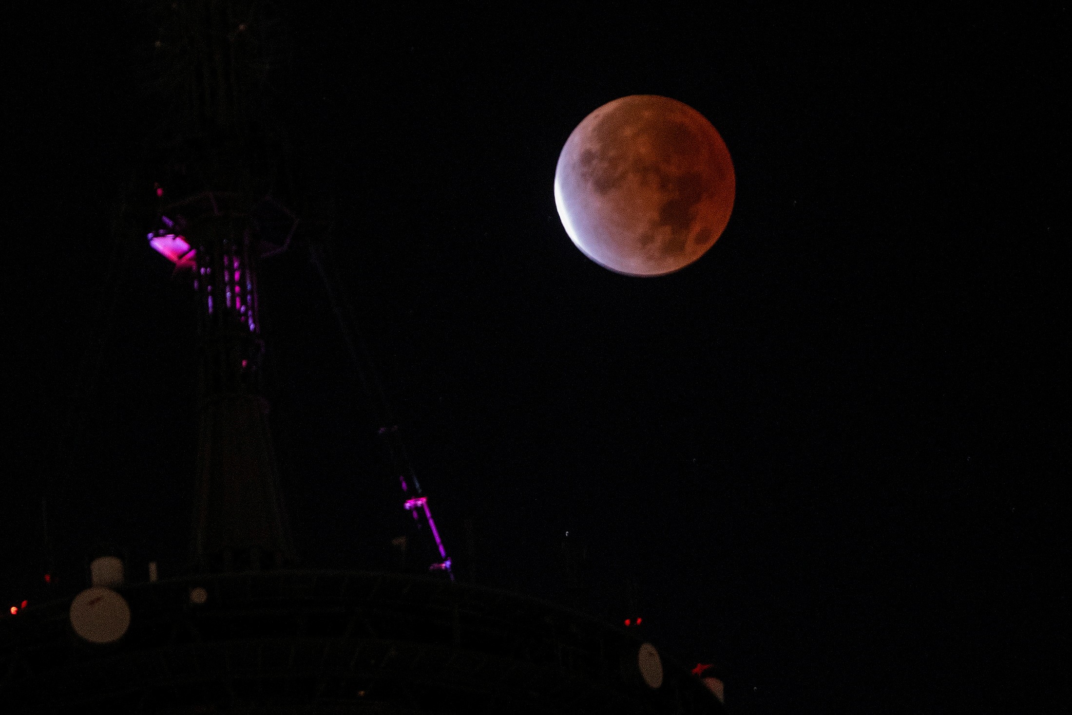 Eclipse lunar começará nesta quinta e poderá ser visto em todo o país