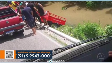 Motorista flagra moto caída no canal da Bernardo Sayão, em Belém