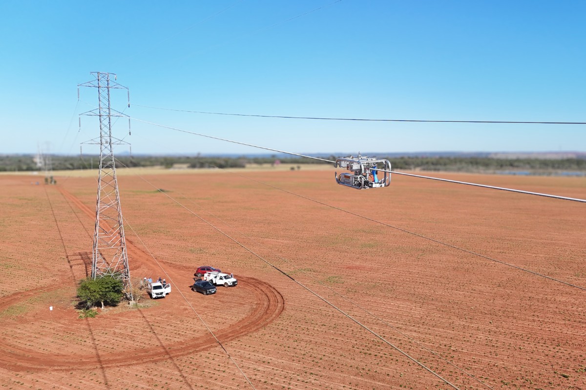 Tecnologia inédita no Brasil é testada em linha de transmissão de energia no interior de SP