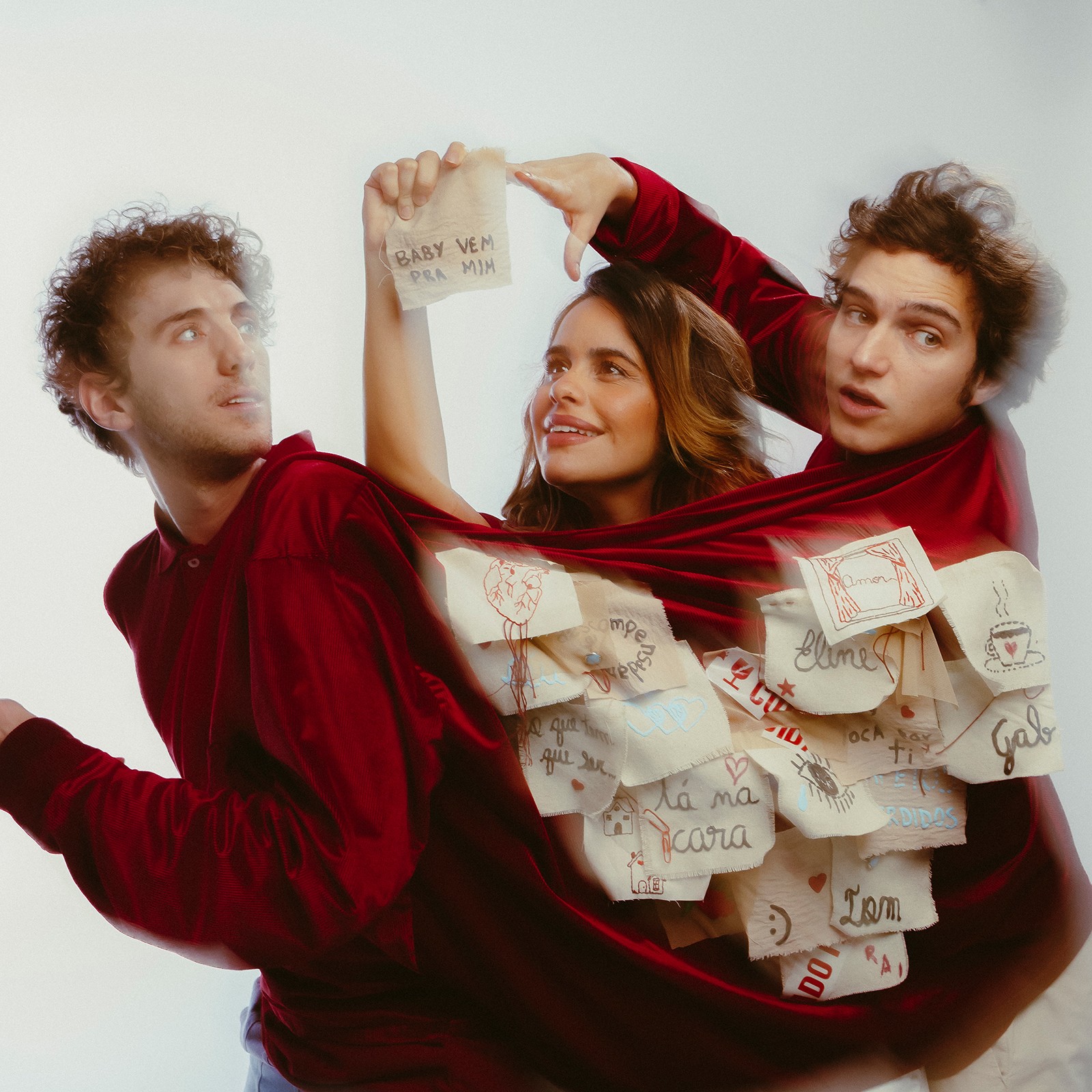 Eline, Gab Lara e Tom Karabachian se abrigam no trio Refúgio dos Amores Improváveis com som pop indie que ecoa Clube da Esquina e Tribalistas