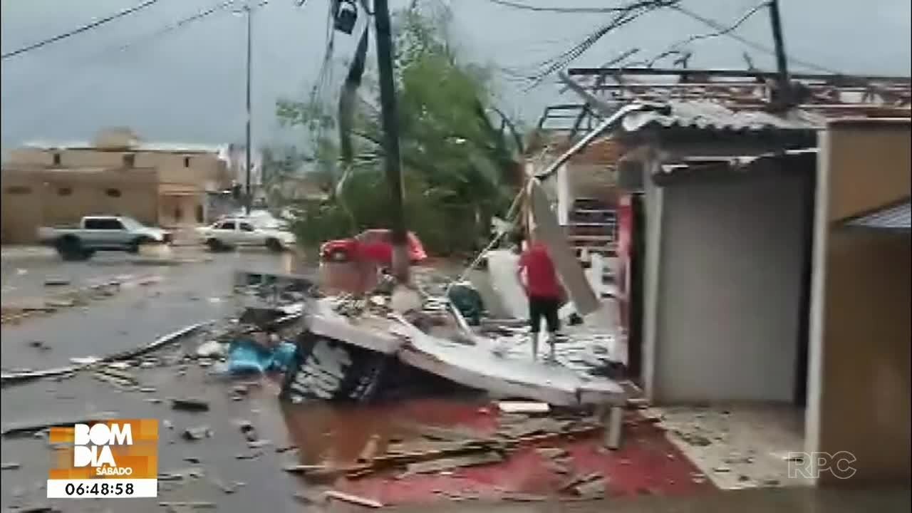 VÍDEOS: Tornado no Paraná