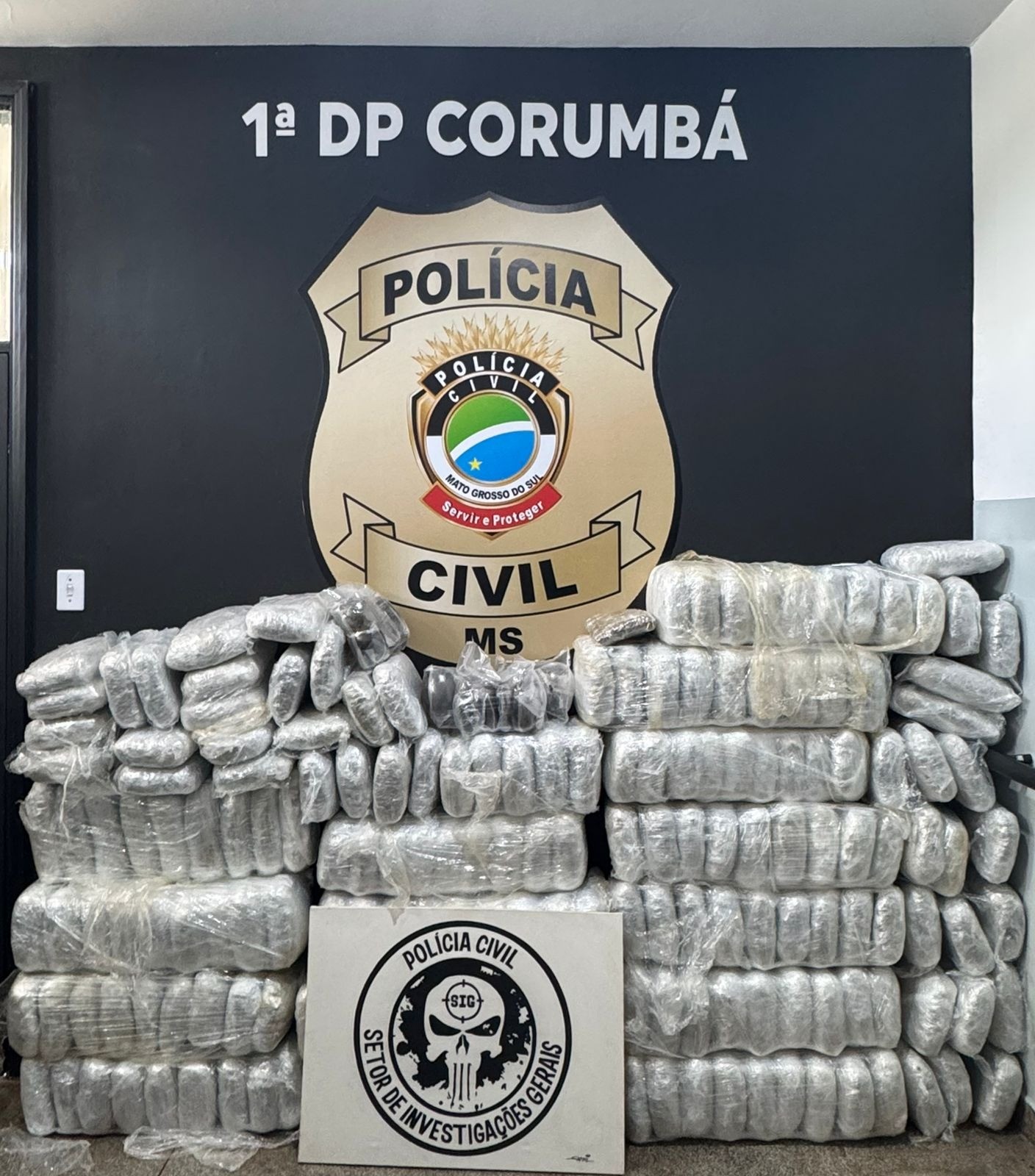 Polícia apreende 210 kg de droga em casa de MS que funcionava como ‘estoque’ do tráfico