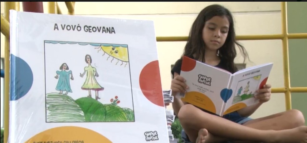 Menina de 8 anos escreve livro para inspirar outras crianças