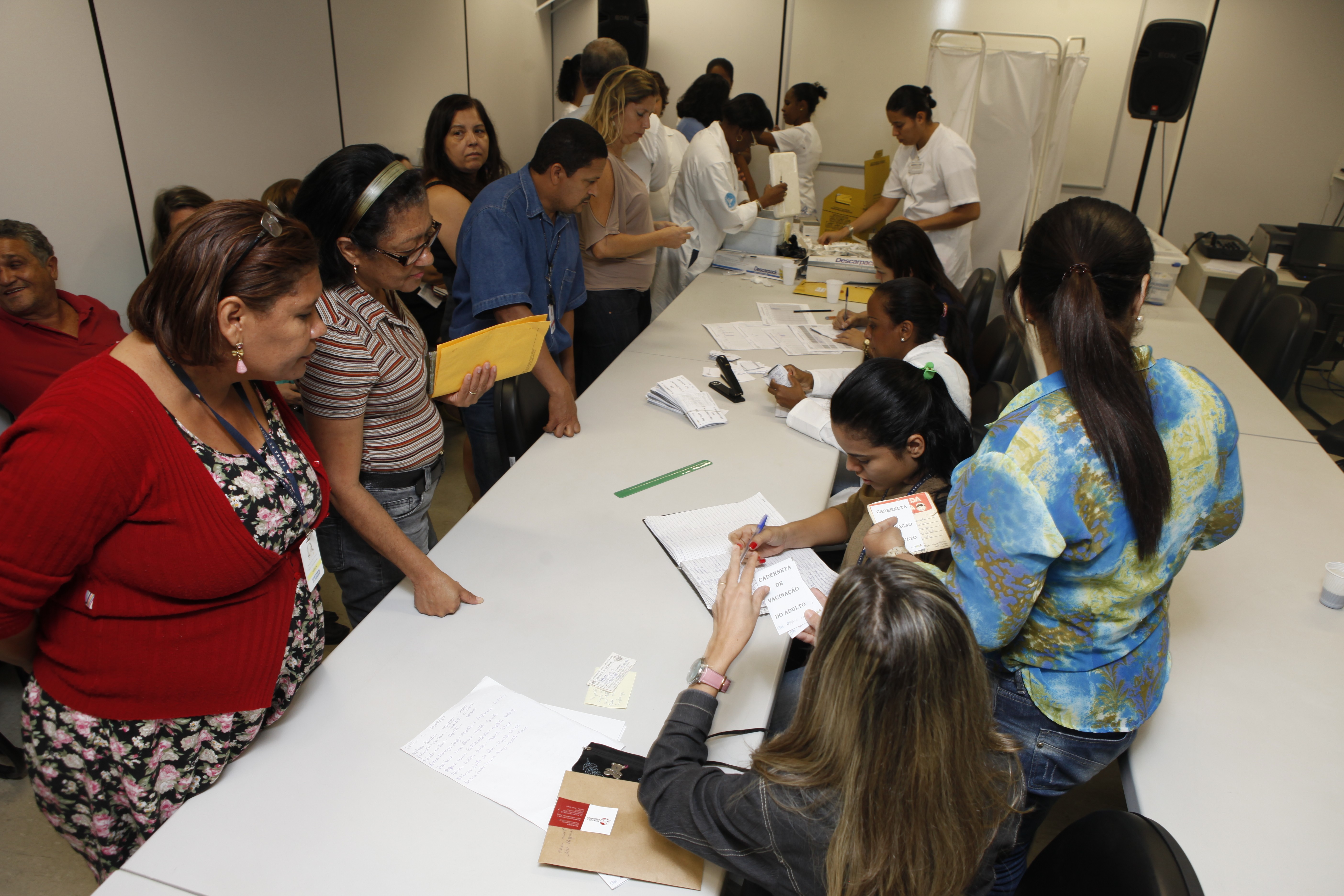 Servidores públicos da Bahia terão salários antecipados em outubro