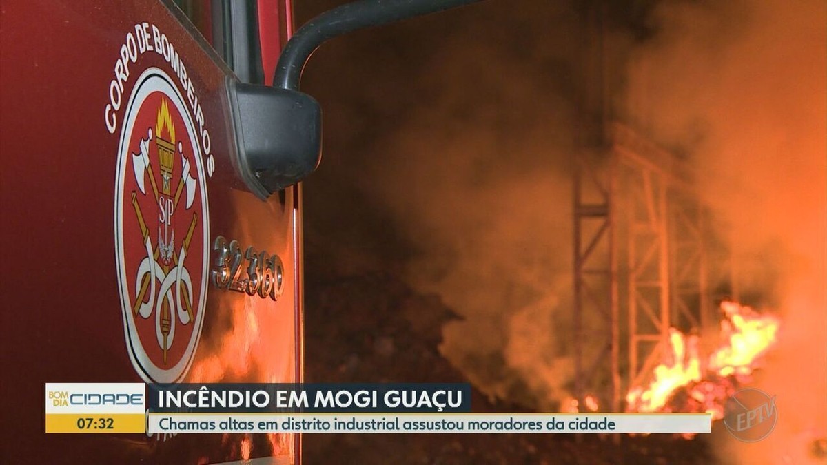 Incêndio atinge terreno usado pela prefeitura em Mogi Guaçu