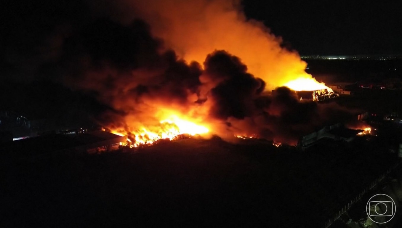 Urgente! Explosão em Polo Industrial Argentino Deixa Dezenas Feridas e Causa Pânico