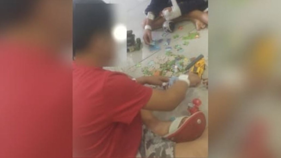 Criança que teve órgão genital amputado pelo padrasto em Canindé, interior do Ceará, precisa de ajuda para manter tratamento — Foto: Arquivo pessoal