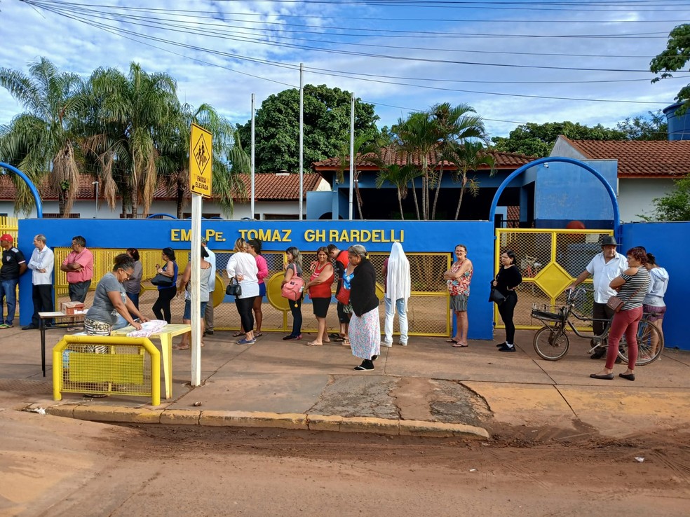Escola Municipal PE. Thomaz Ghirardelli, bairro Dom Antônio Barbosa, região sul de Campo Grande (MS) — Foto: Osvaldo Nóbrega/TV Morena