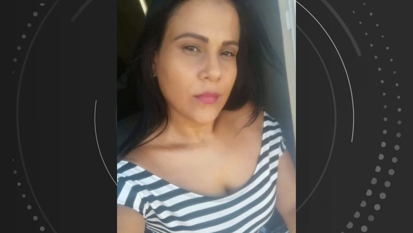 Aline Ribeiro da Rosa, de 35 anos, foi morta a tiros em Aracruz, no Norte do Esp&iacute;rito Santo. &mdash; Foto: Arquivo pessoal