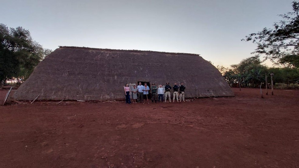 Órgãos ambientais e indígenas realizaram uma ação de conscientização e monitoramento sobre o uso de agrotóxicos em plantios comerciais nas proximidades das aldeias Jaguapiru, Panambizinho e Guyraroká — Foto: MPF/Divulgação