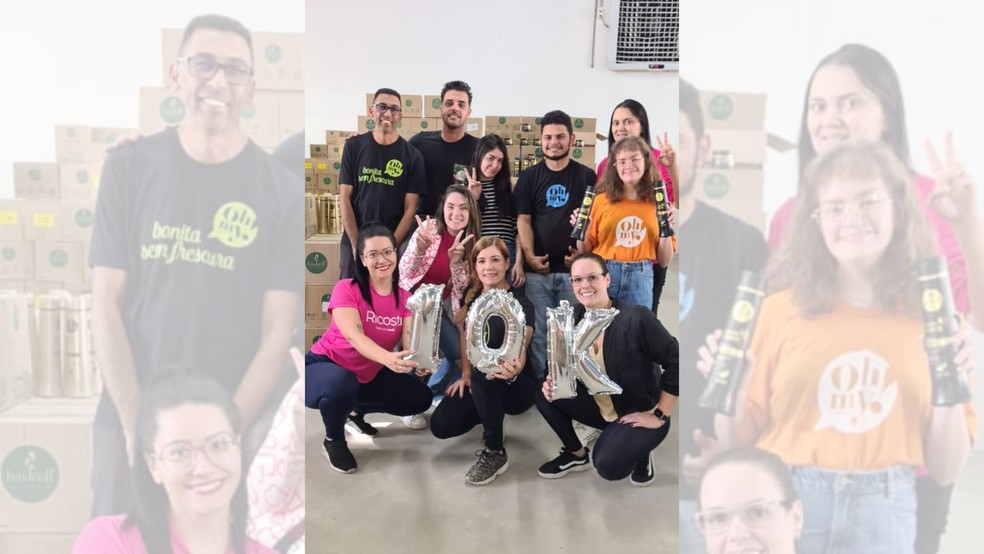 Empresa de Bauru (SP) comemorou 10 mil seguidores após vídeo com dança ao bater ponto viralizar nas redes sociais — Foto: Arquivo Pessoal