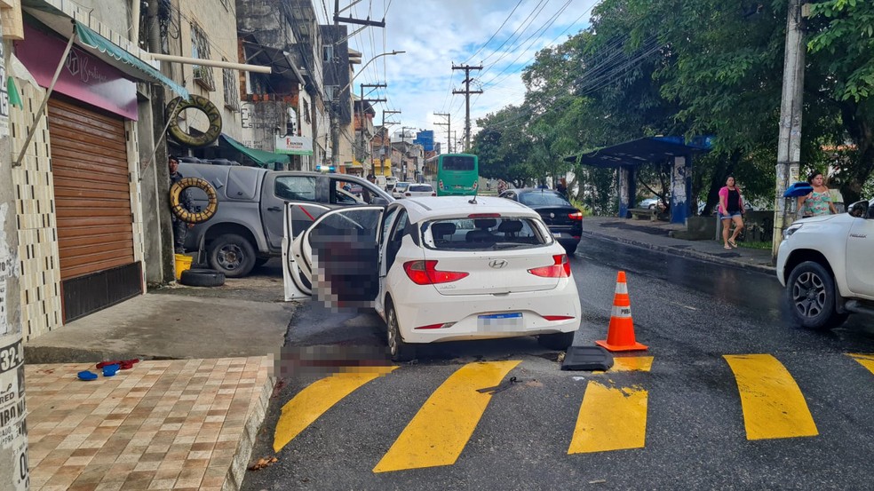 Operação termina com quatro suspeitos mortos e dois policiais baleados em uma das principais de Salvador — Foto: Rildo de Jesus/TV Bahia