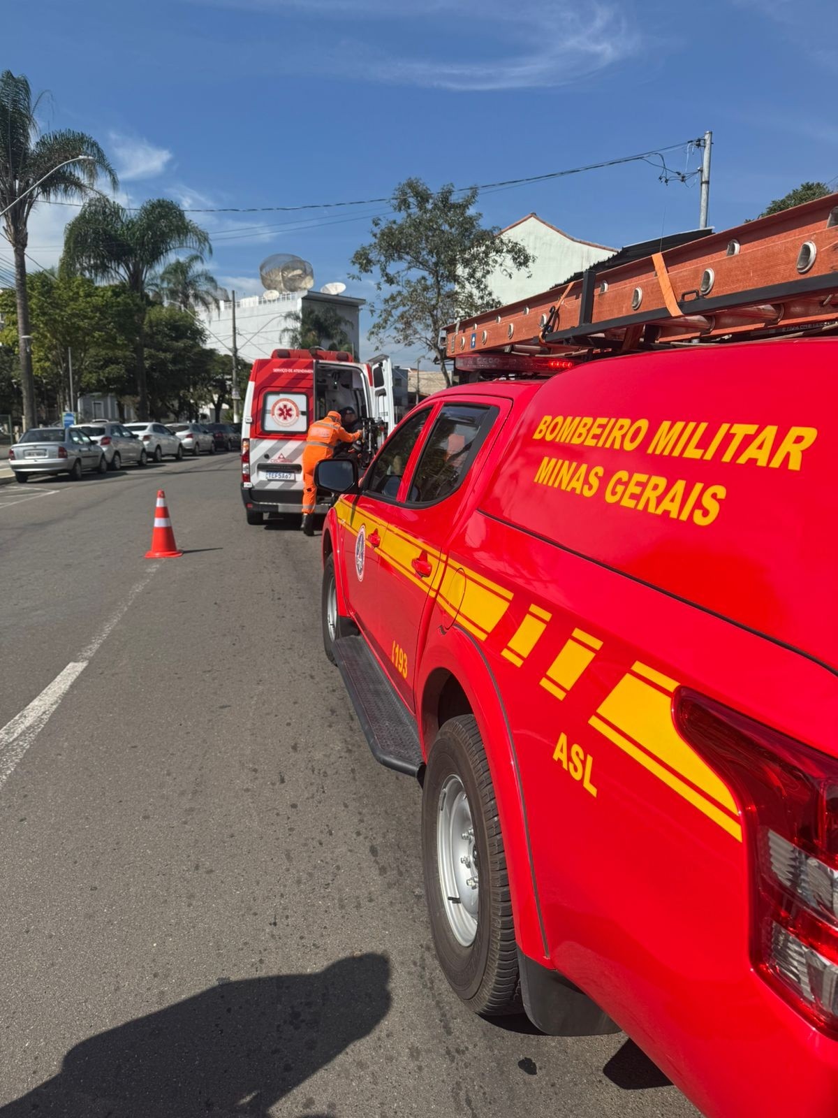 Jovem fica gravemente ferido ao ser atropelado por trem em Juiz de Fora