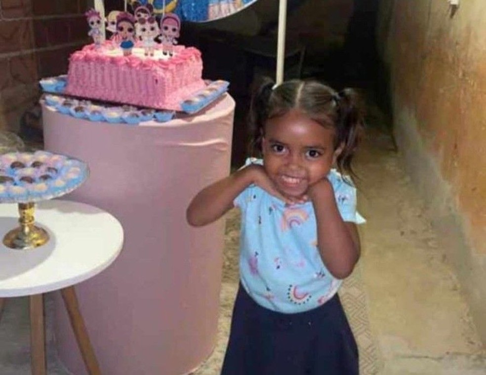 Kemilly Hadassa Silva, de 4 anos, foi morta em Nova Iguaçu, na Baixada Fluminense, neste sábado (9) — Foto: Arquivo pessoal