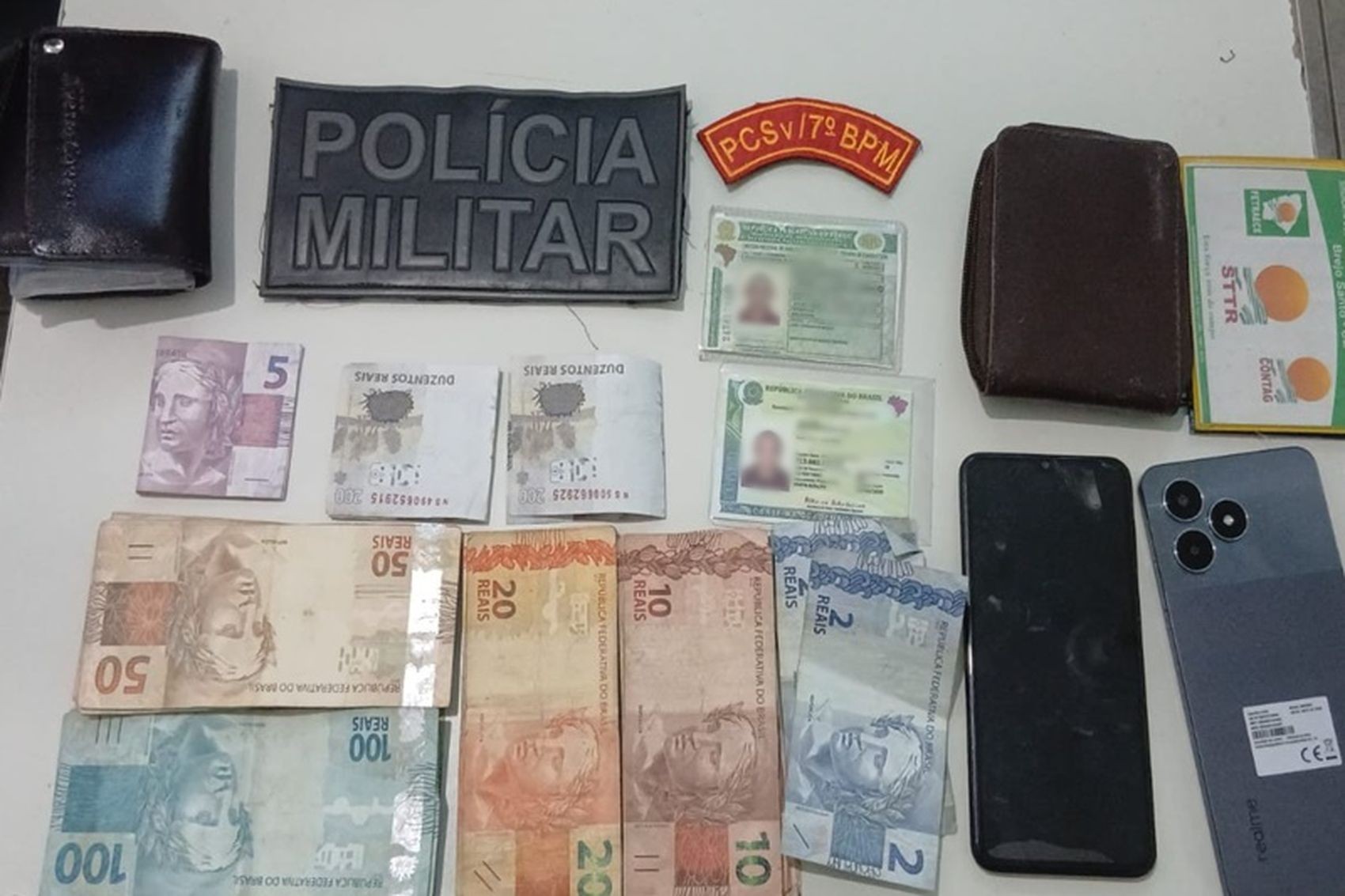 Suspeitos de repassar quase R$ 2 mil em notas falsas são presos em Lagarto 