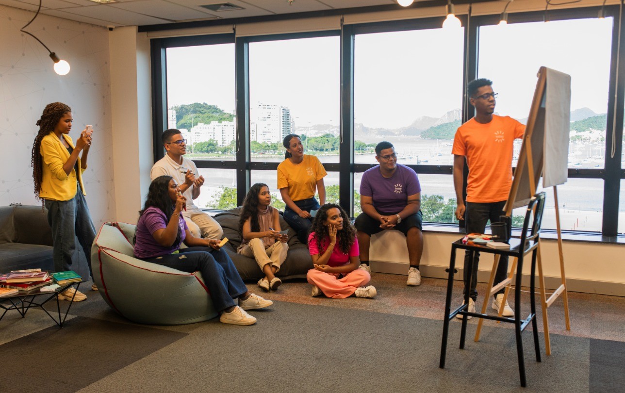 Acre tem 500 vagas para capacitação a jovens que buscam primeiro emprego; veja detalhes