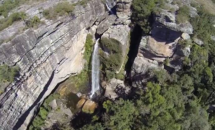 Jovem de 27 anos morre afogado após cabeça d'água atingir cachoeira no PR 