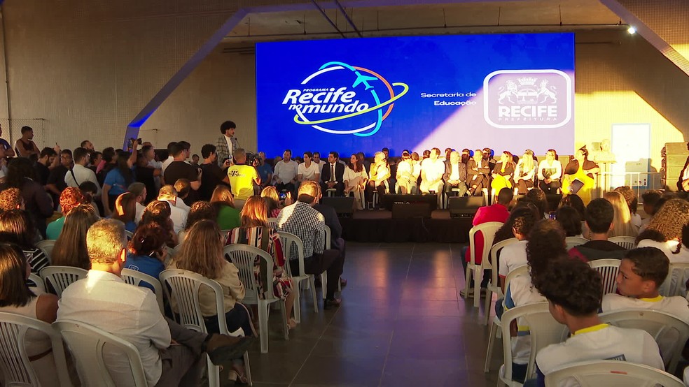 Programa 'Recife no Mundo' foi lançado em cerimônia nesta quinta-feira (10) — Foto: Reprodução/TV Globo