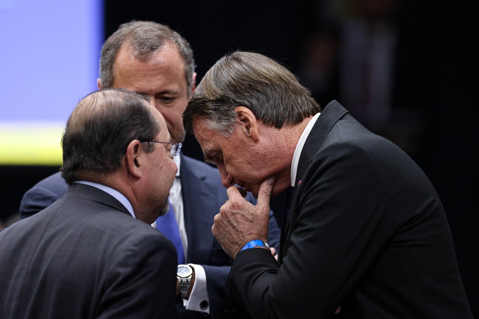 Advogado de Bolsonaro busca desvinculá-lo dos atos golpistas de 8 de  janeiro e de plano para matar Lula, Alckmin e Moraes | Blog do Valdo Cruz |  G1