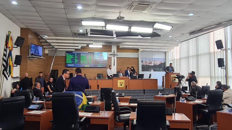 Câmara discute 'pacote de bondades' em Sorocaba (SP) — Foto: Júlia Martins/g1