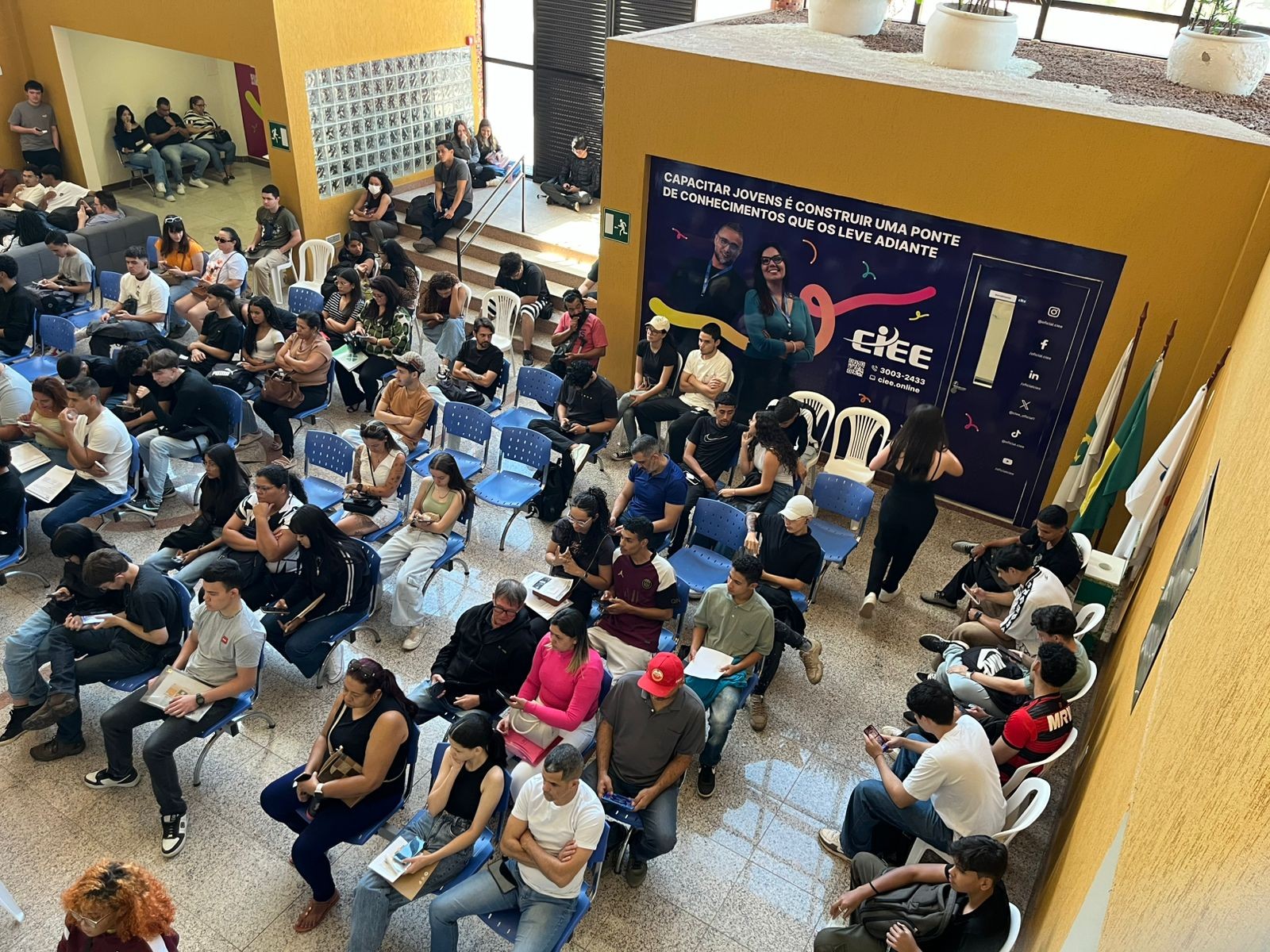 Mutirão de estágio oferece 500 vagas no DF em áreas como TI, direito e contabilidade; saiba como se inscrever