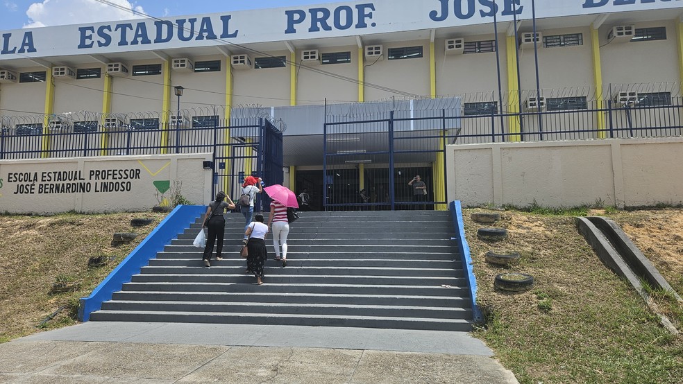 Escola onde &eacute; aplicado o CNU em Manaus &mdash; Foto: Sabrina Rocha, g1 AM