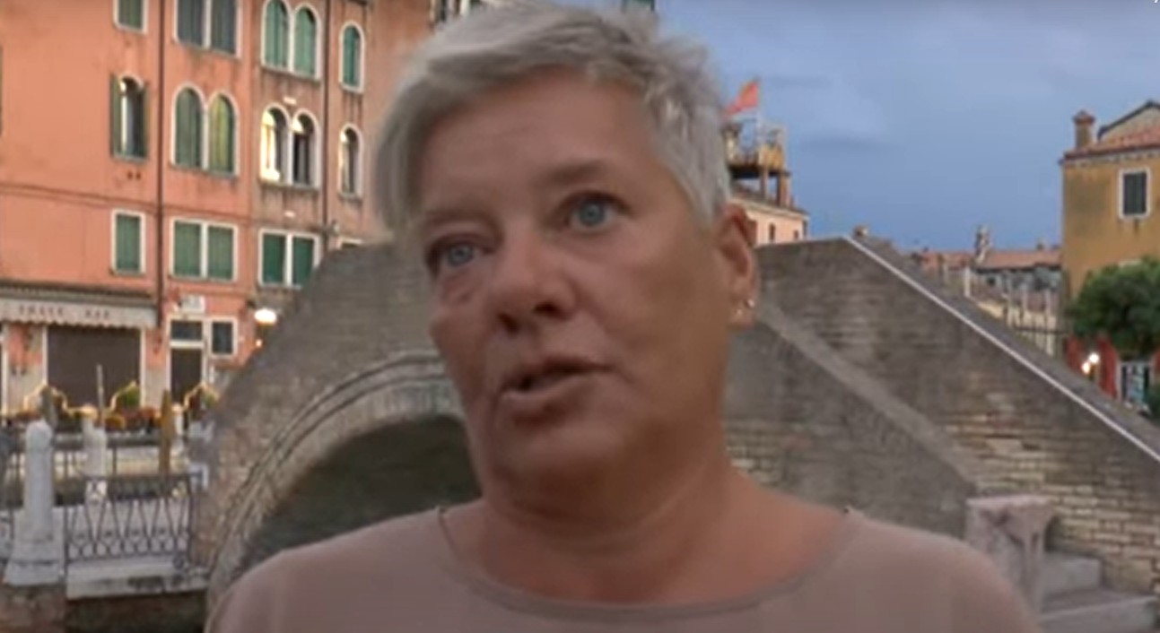 Italiana autora da expressão 'attenzione pickpocket' diz que foi agredida por ladrões em Veneza