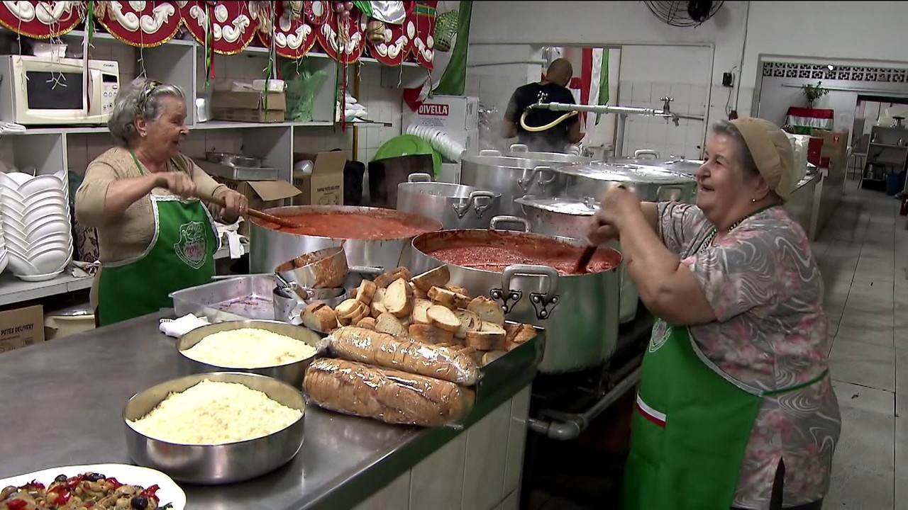 Principal comemoração italiana em SP, Festa de São Vito acontece até final de julho no Brás com iguarias culinárias das mammas