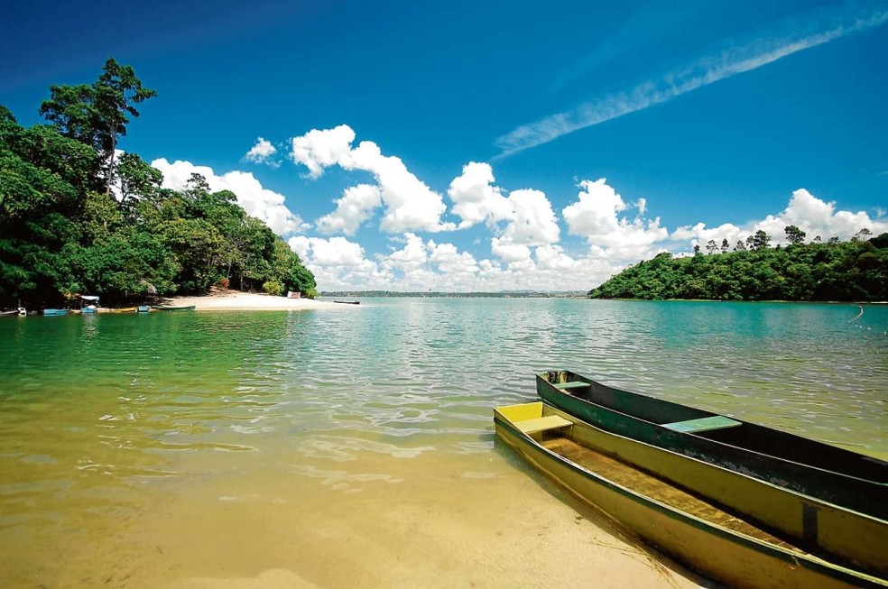 Lagoa Juparanã, em Linhares, ocupa uma área de 63 milhões de metros quadrados. A lagoa tem o maior volume de água doce do país.  — Foto: Sagrilo/ Arquivo