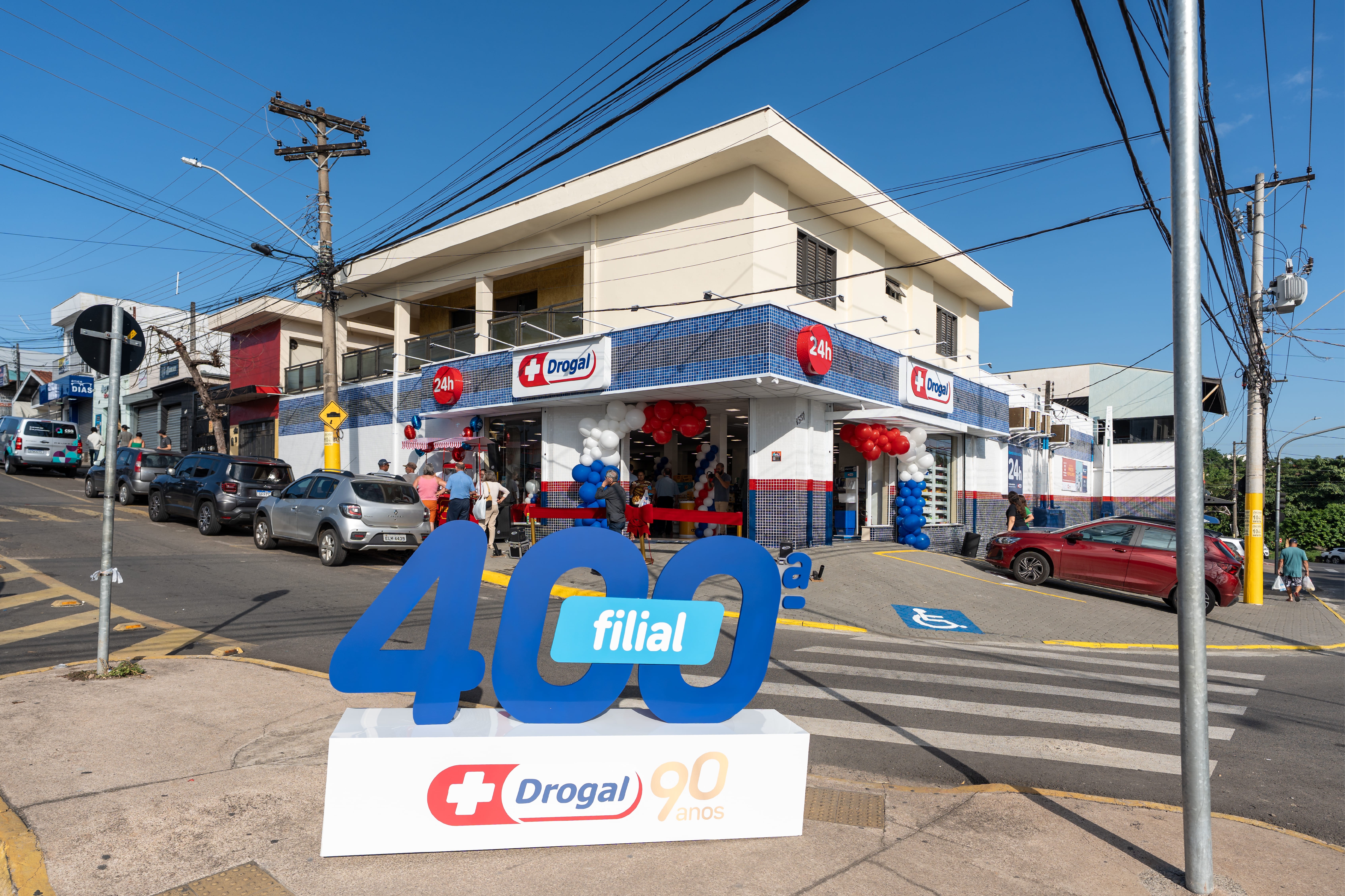 Rede Drogal inaugura 400ª loja com atendimento 24h em Piracicaba